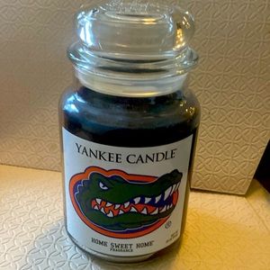 Yankee Candle Florida Gator candle